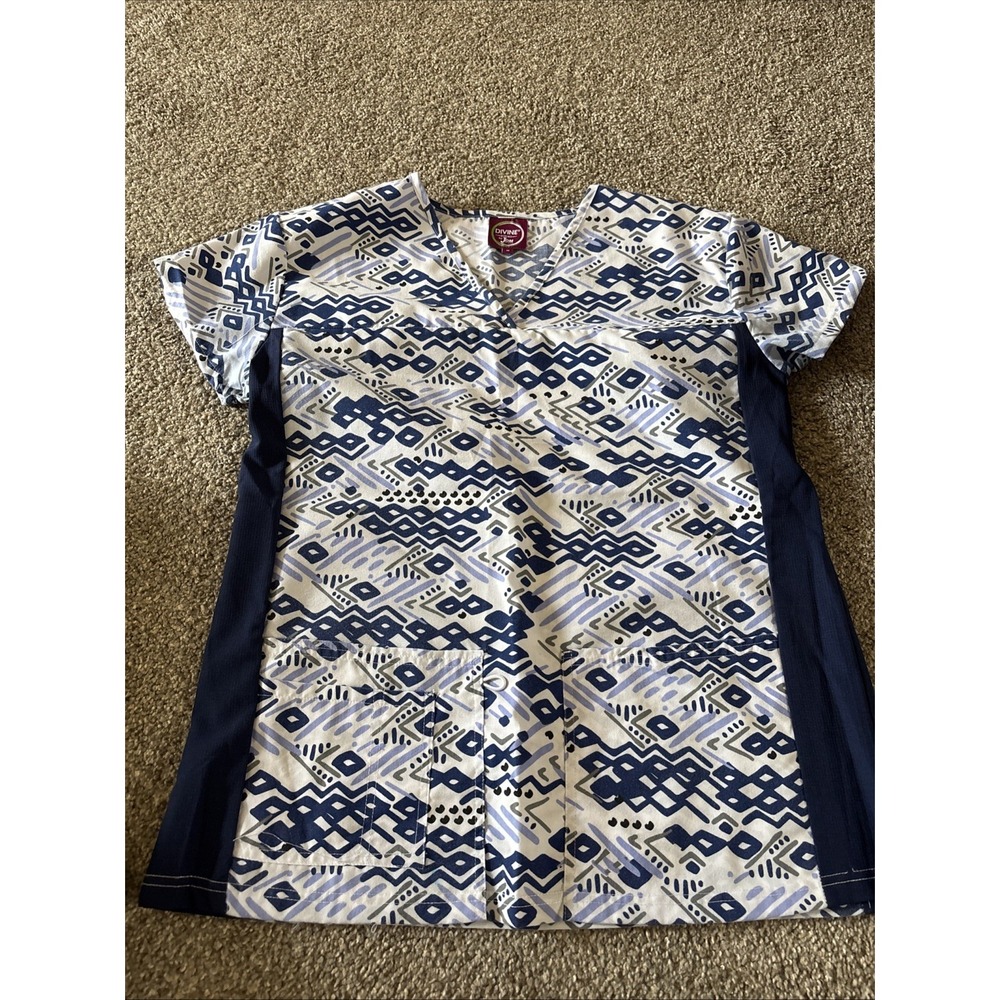Divine Stretch V Neck Scrub‎ Top Size Medium Blue & White